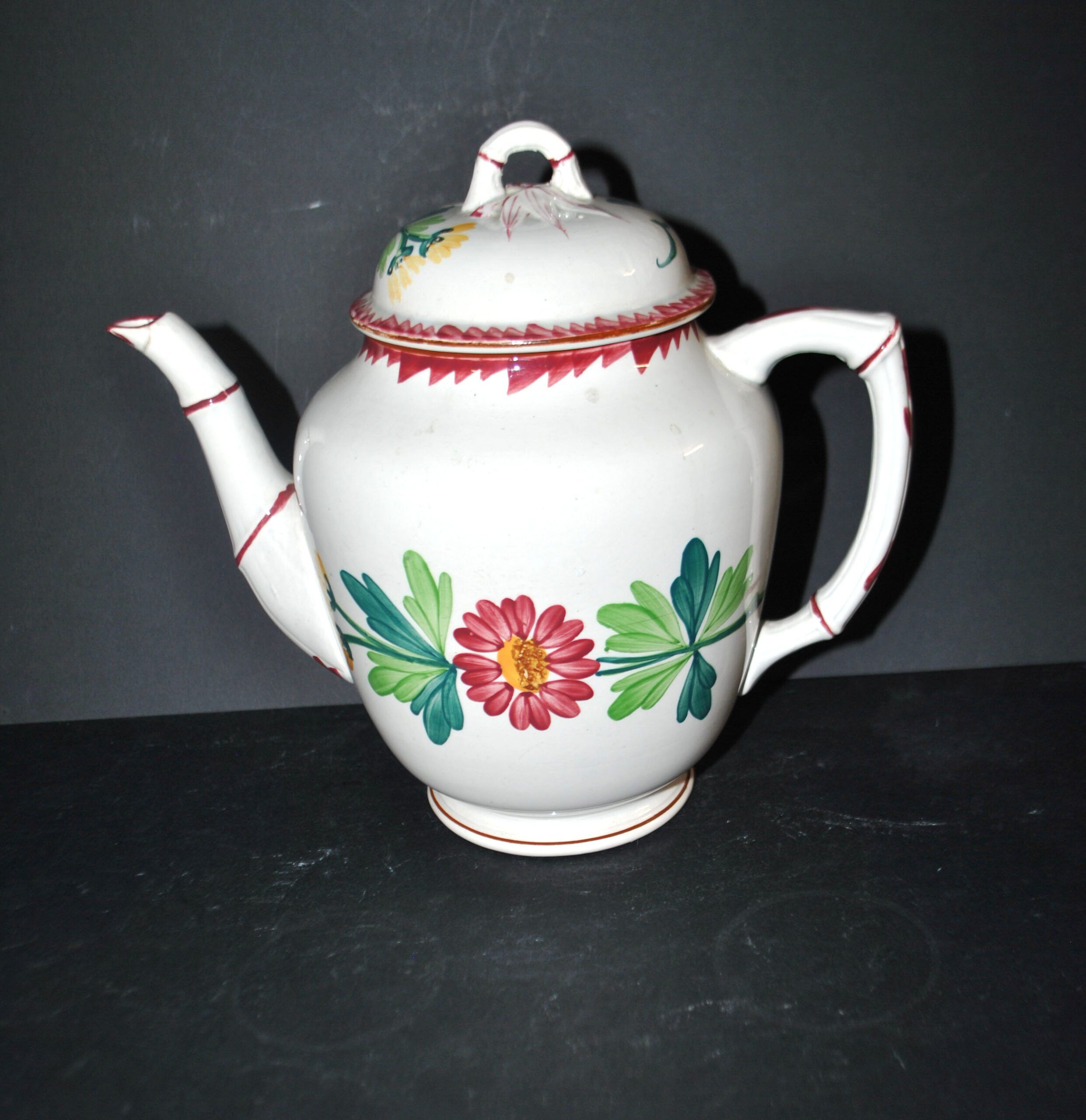 Sarreguemines coffee pot, Colmar polychrome decoration, bamboo shape, 1930.