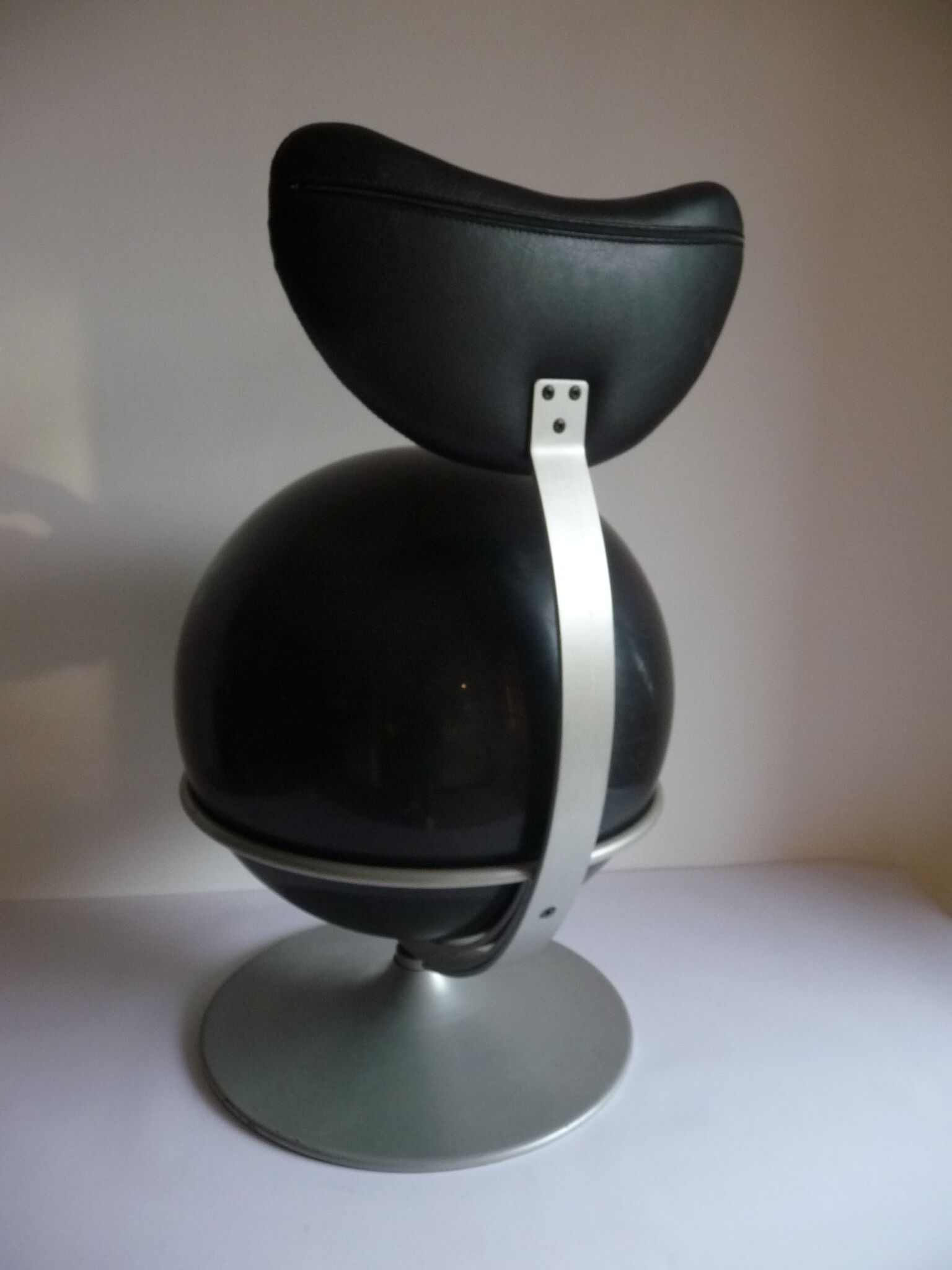 1980s ergonomical ball desk chair