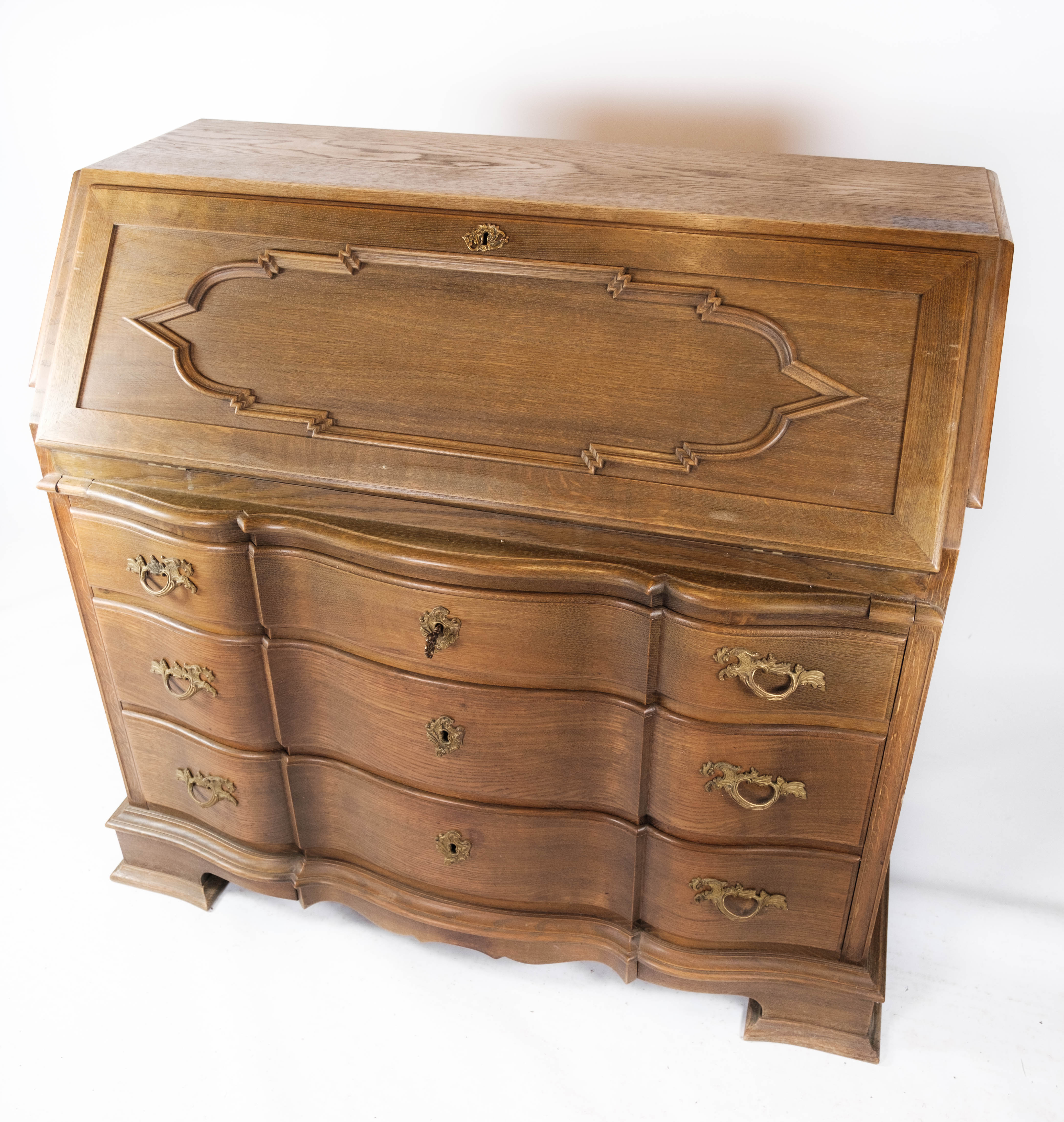 Bureau du chêne foncé, années 1940