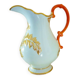 Jug, old pitcher in Paris porcelain, 19th century, superb gilding