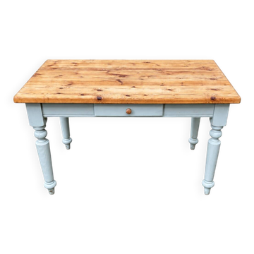 Farmhouse Dining Table with Drawer – Rustic Solid Wood