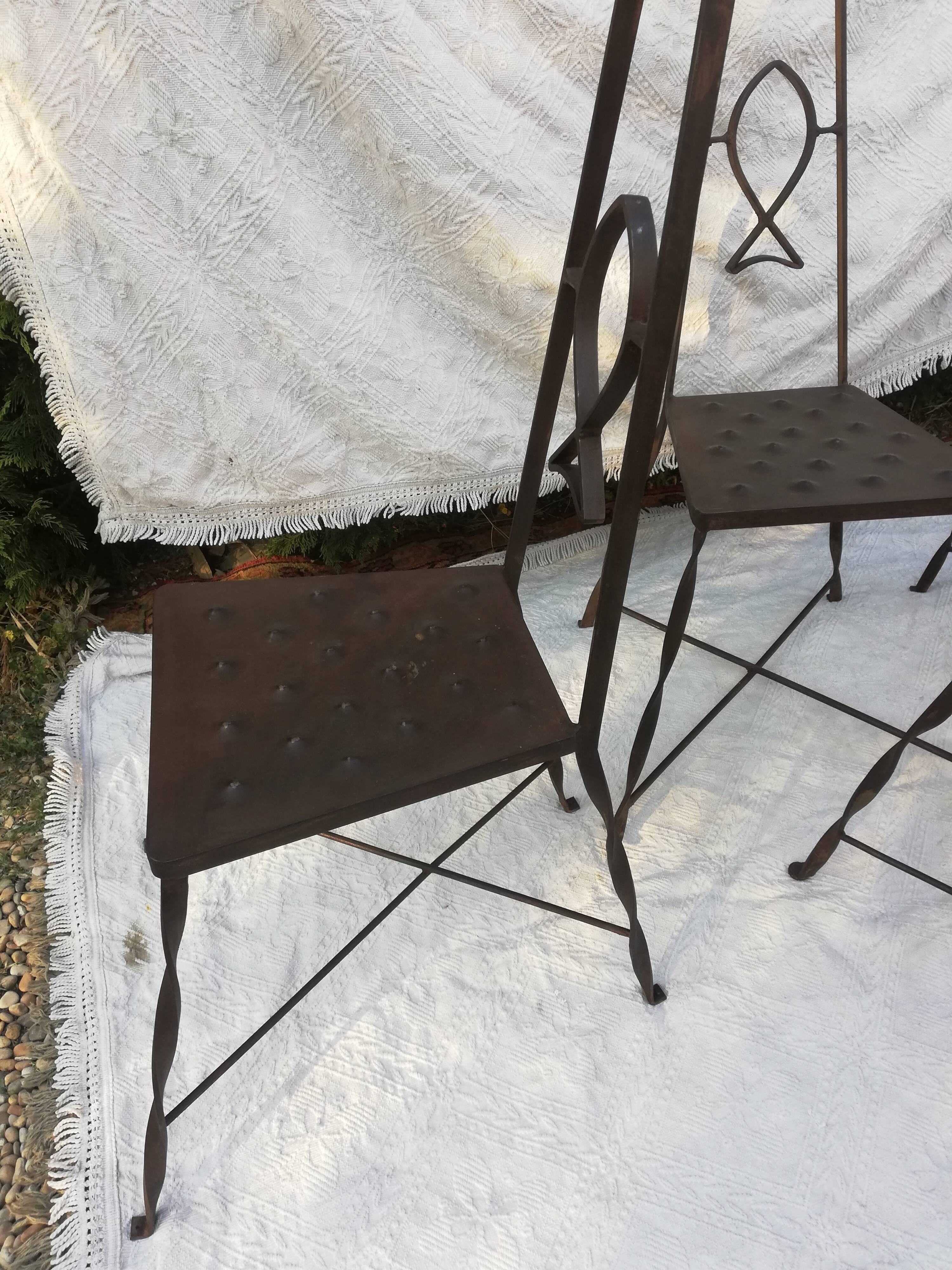 Set de 4 chaises en métal décor de poisson