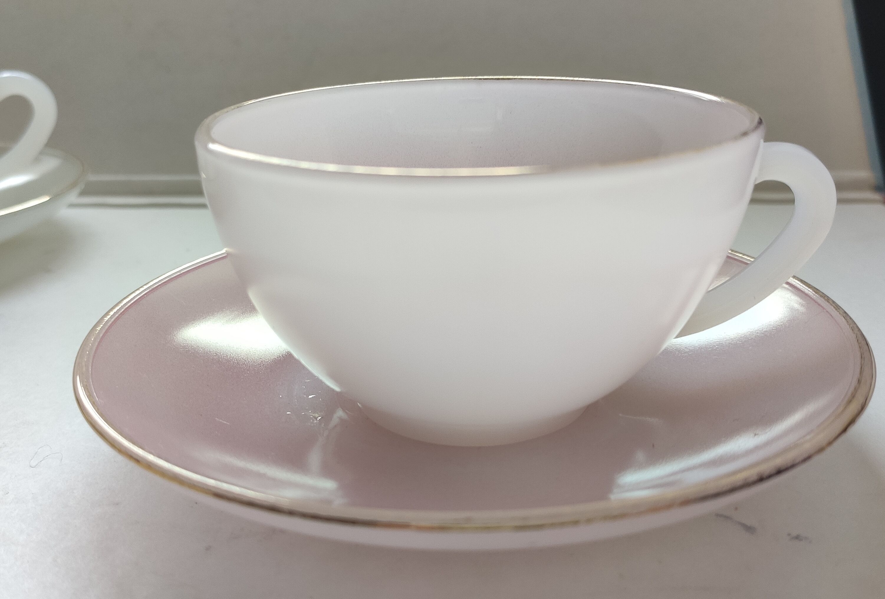 4 cups and under coffee cups in irreconsmal opal