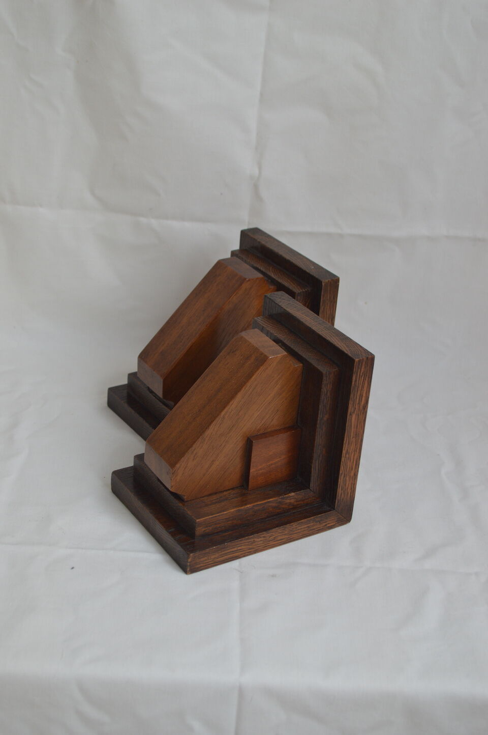 Paire de serre-livres vintage en bois