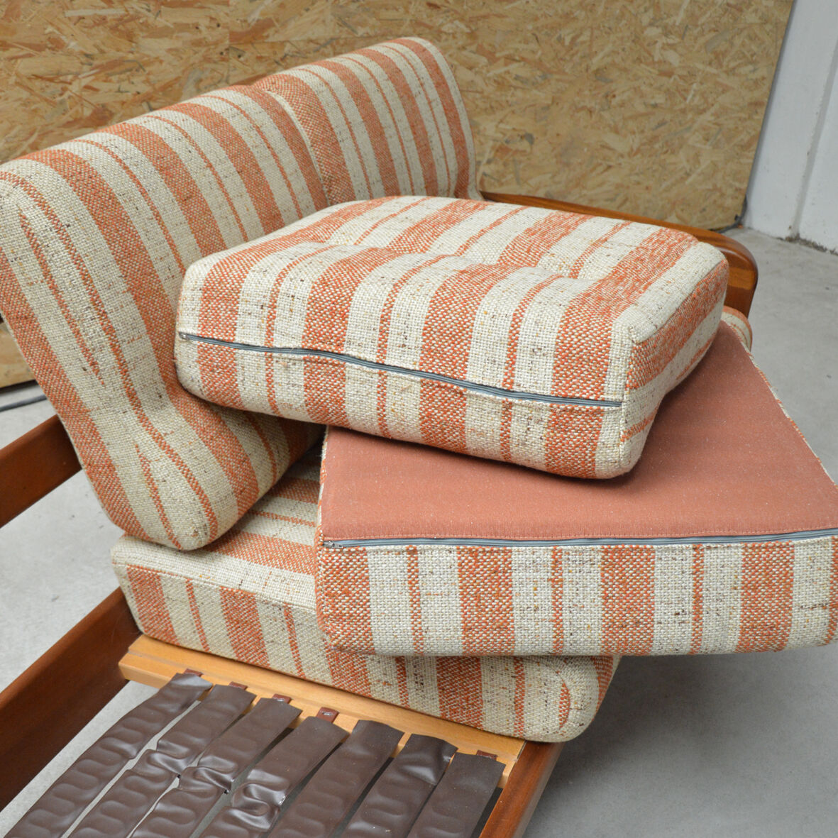 Living room set 60