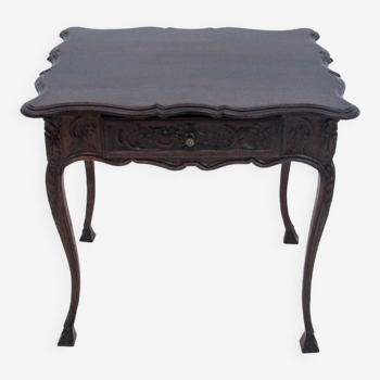 Antique table, Western Europe, late 19th century. After renovation.