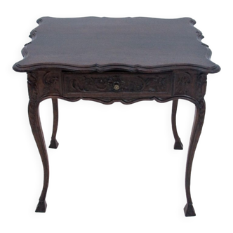 Antique table, Western Europe, late 19th century. After renovation.