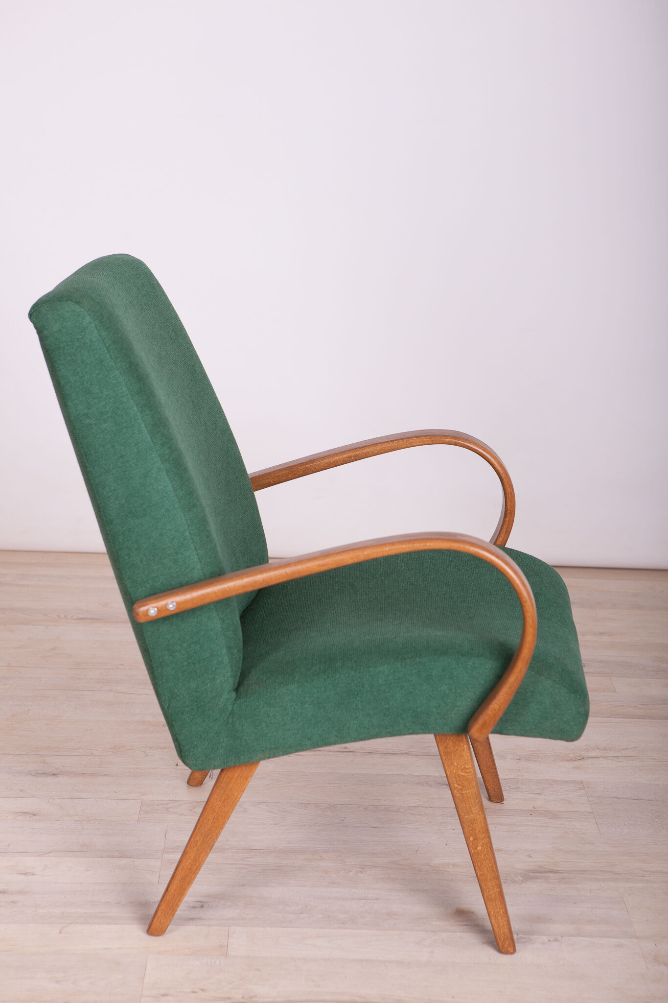 Pair of Model 53 armchairs by Jaroslav Smidek for TON, 1960s
