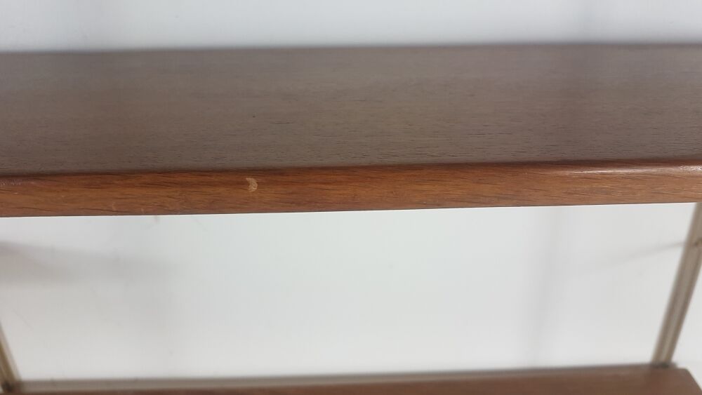 String shelf from the 60s and 70s