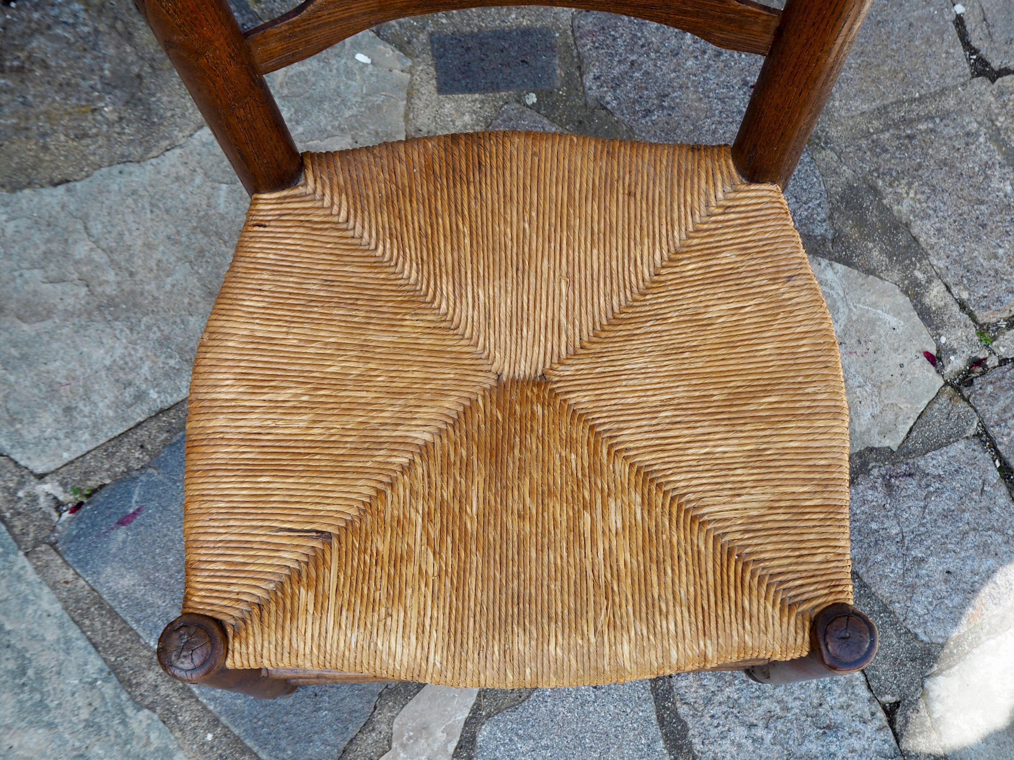 Rustic mulched nanny chair