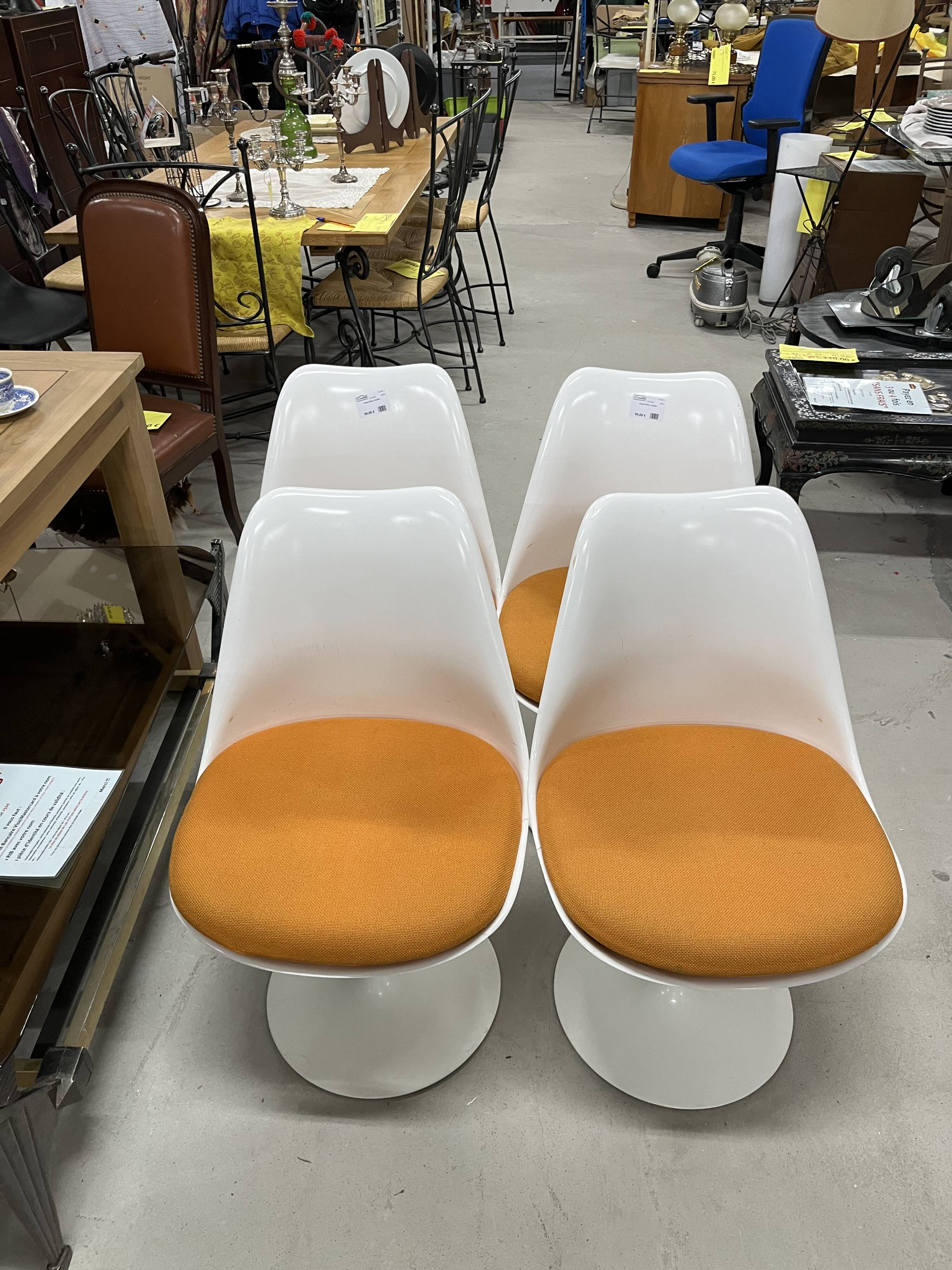 Knoll tulip chairs