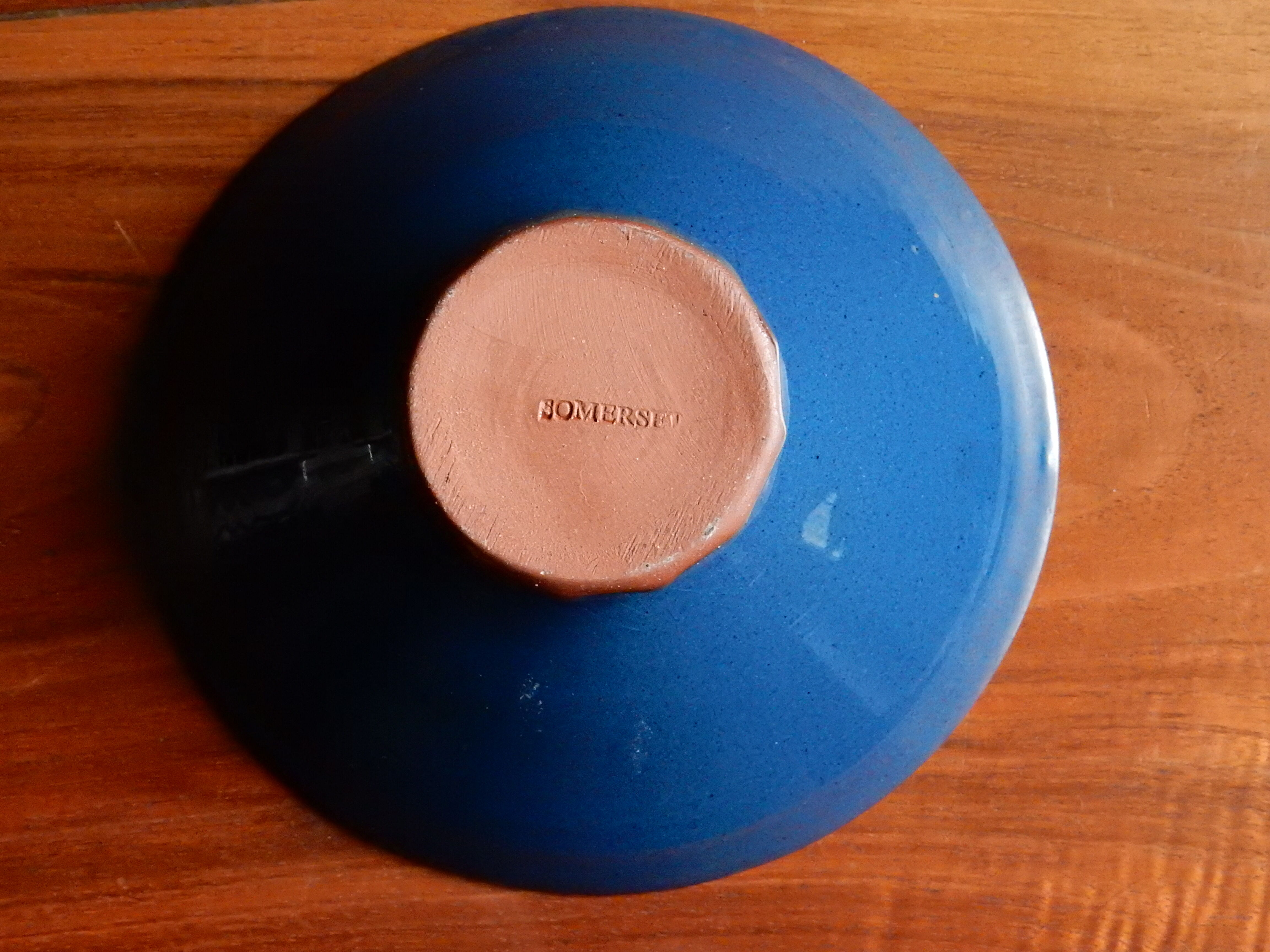 Empty pocket, blue ceramic bowl minimalist floral pattern