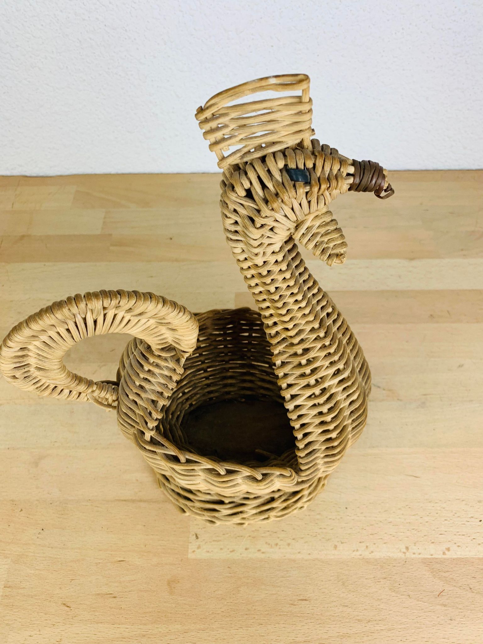 Wicker basket vintage bird of paradise