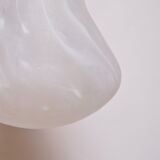 Opaline suspension