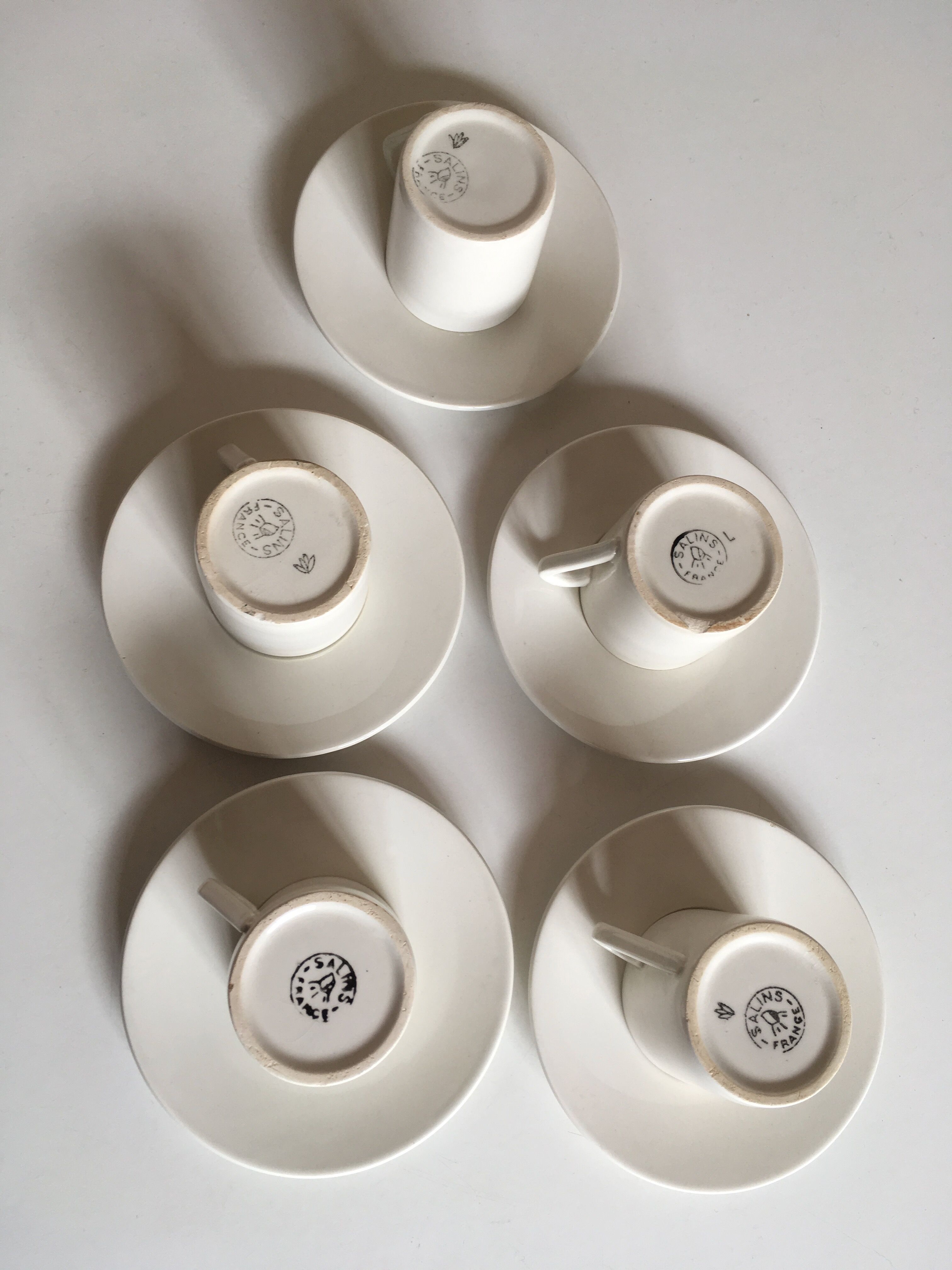 Service cups salt coffee end of late 1960s white double colors
