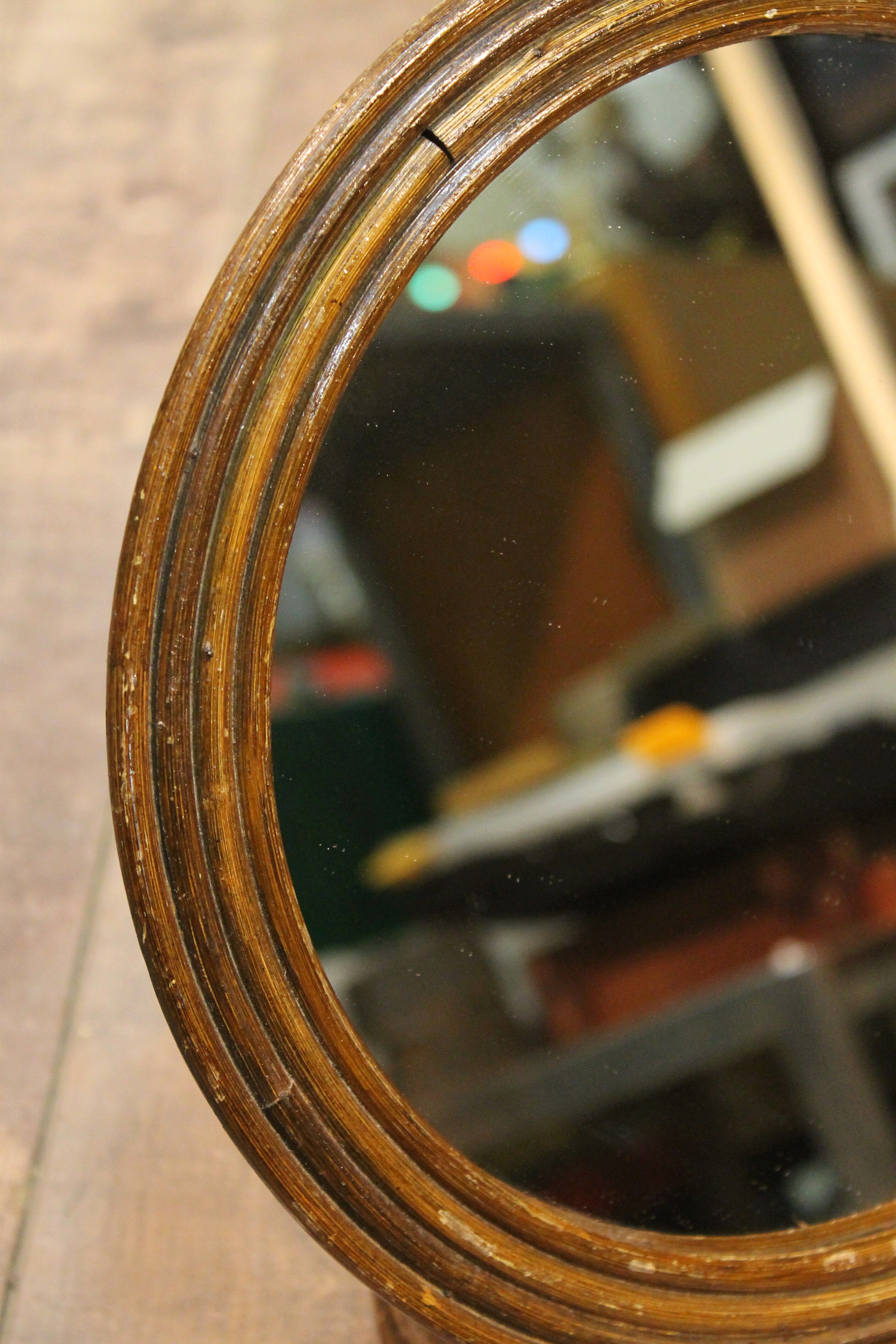 Mirror rattan on foot 60s size 30x29cm