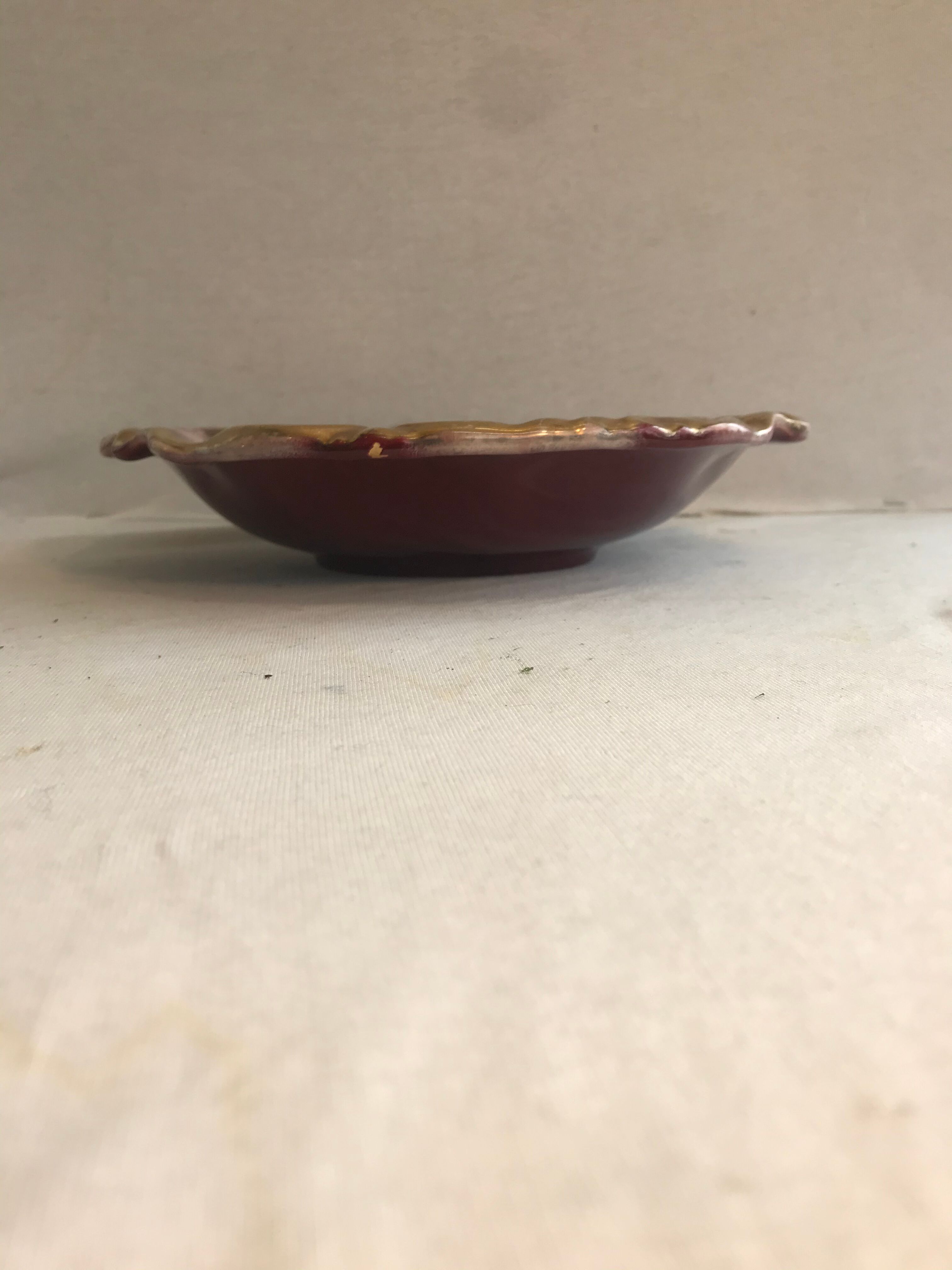 Ancien centre de table en céramique rouge,  rose et doré vintage