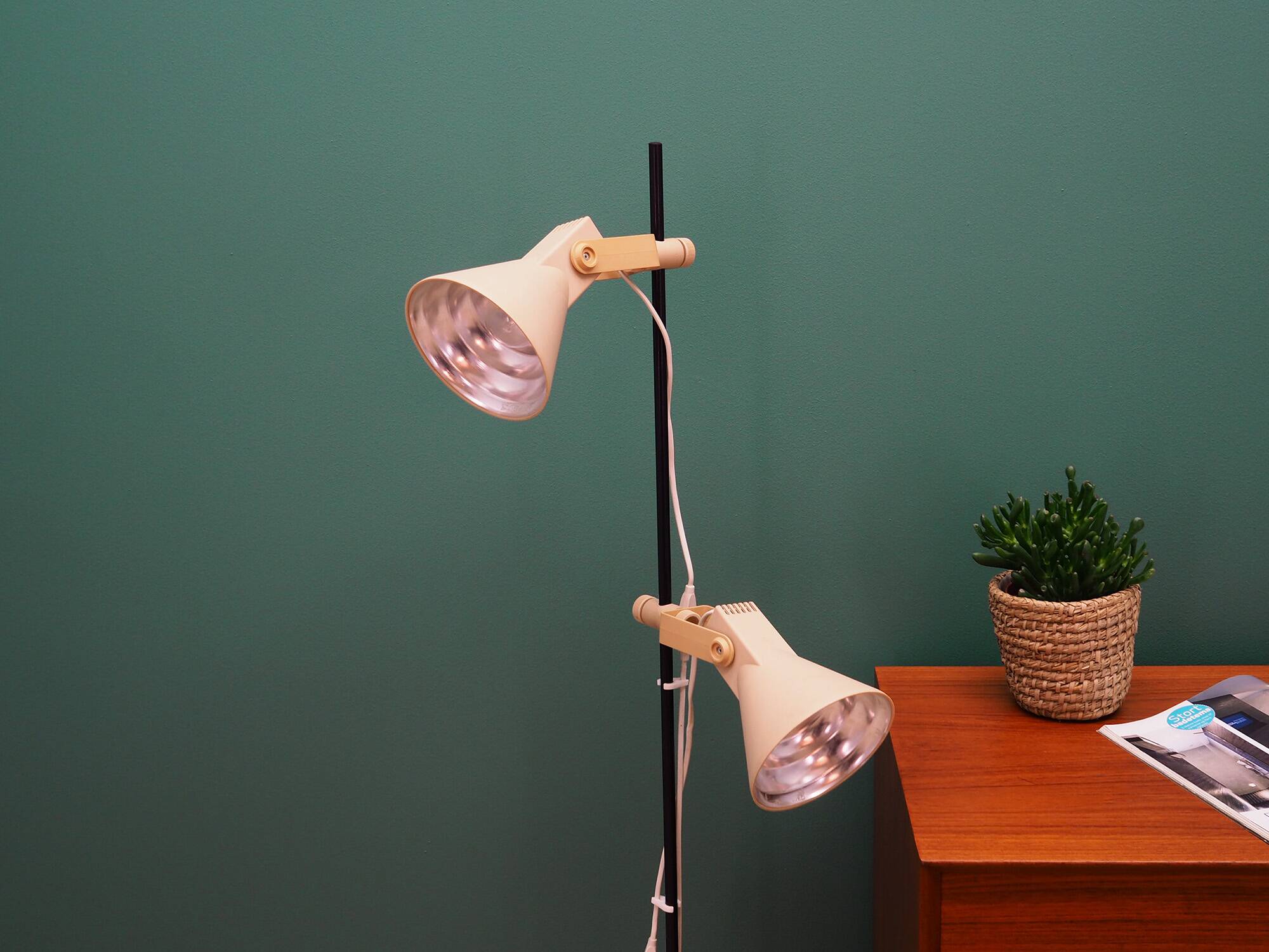 Floor lamp, Danish design, 1970s, production: Denmark