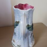 Antique pitcher in slipware, St-Clément.