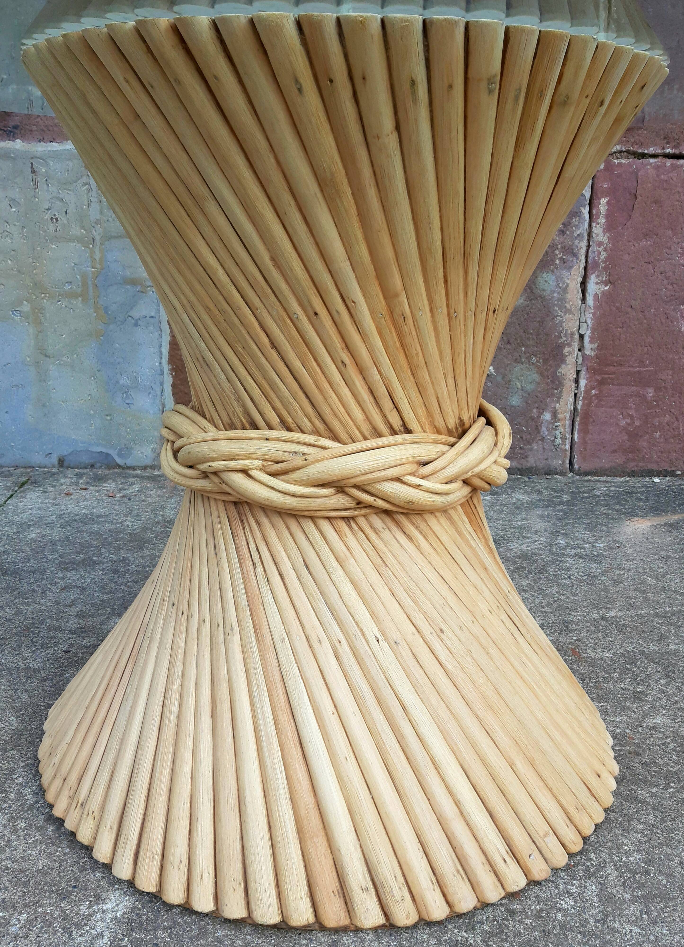 Round table "Sheaf of wheat" Mc Guire