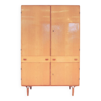 Vintage (children's) wardrobe