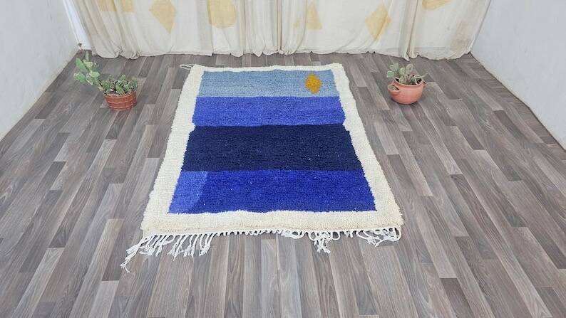 Handmade pure wool rug, size 1.4/2.6 m.