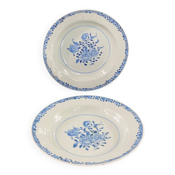 Pair of 18th century porcelain plates East India Company China