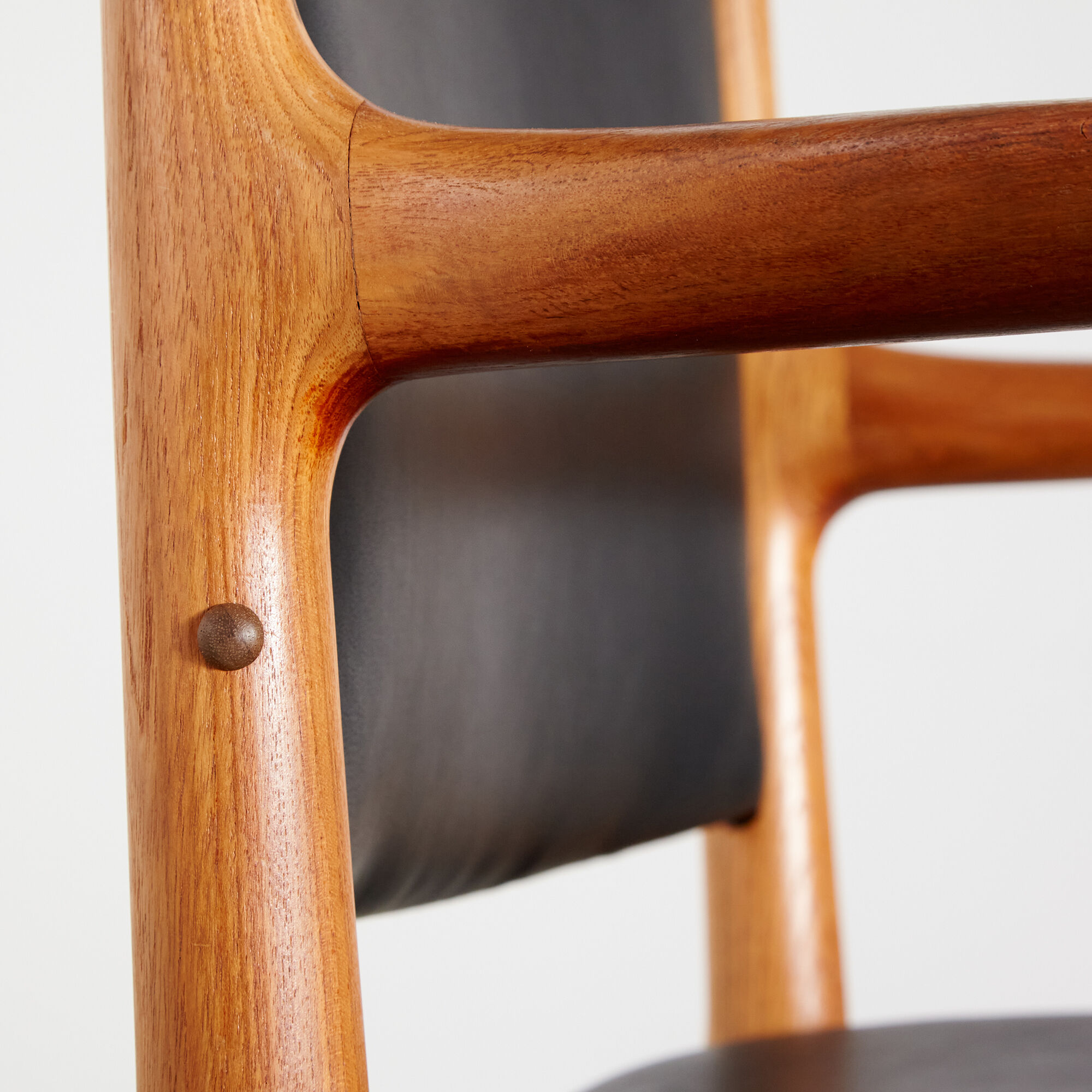 Hans J. Wegner jh 513 teak armchair
