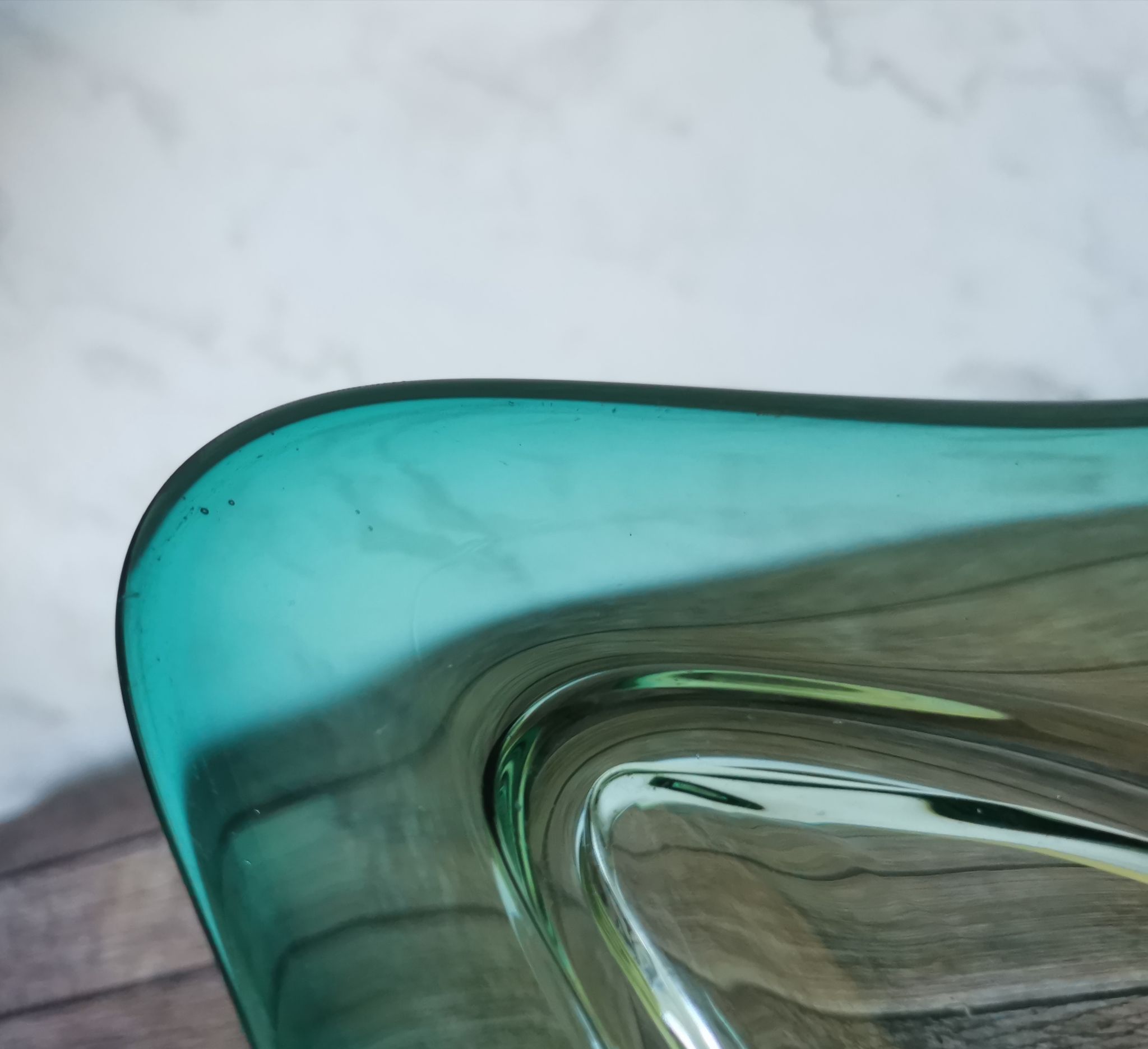 Large amber and green glass cup