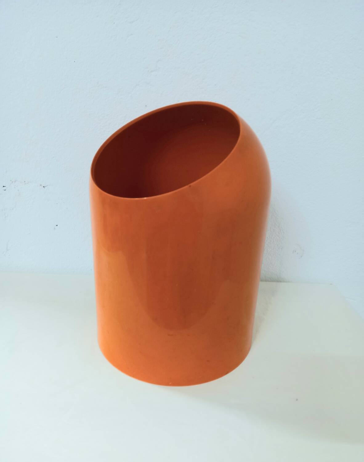 Plastic paper waste Gedy Makio Hasuike