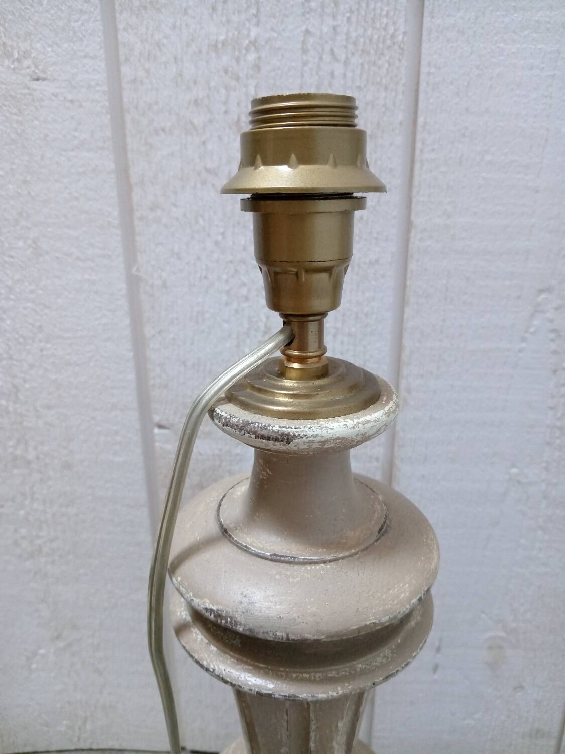 Table lamp