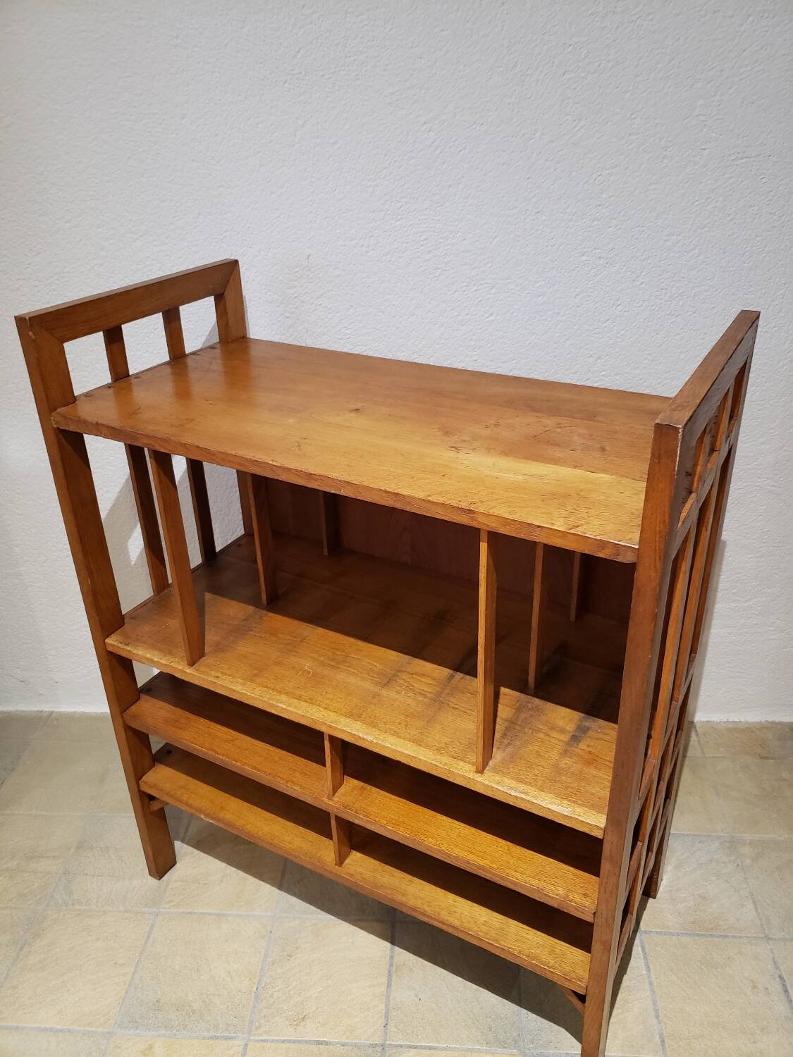 Meuble Hifi style Arts and Crafts