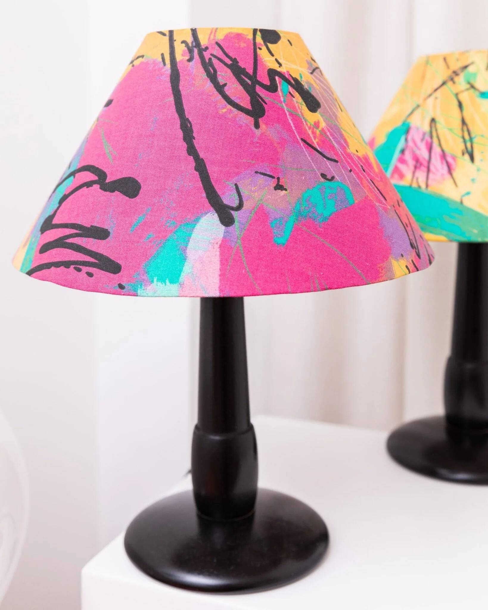 Pair of Memphis Pop Art Table Lamps, Multicolored Fabric Shades, Black Lacquered Bases - Belgian Massive, 1980s