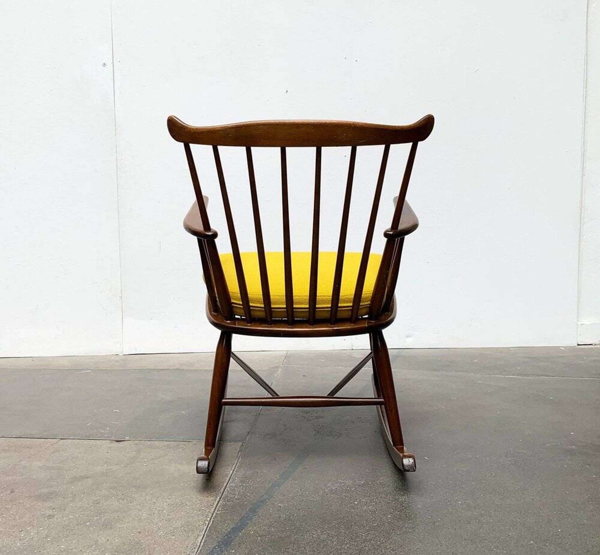 Mid-century rocking chair with new Kvadrat cushion by Børge Mogensen for FDB Møbler, 1960s.