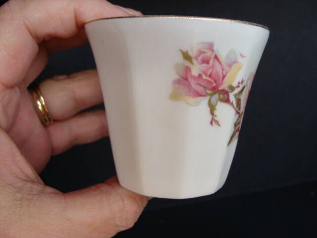 Vintage rose cups