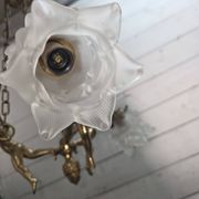 Lustre aux angelots en bronze années 70