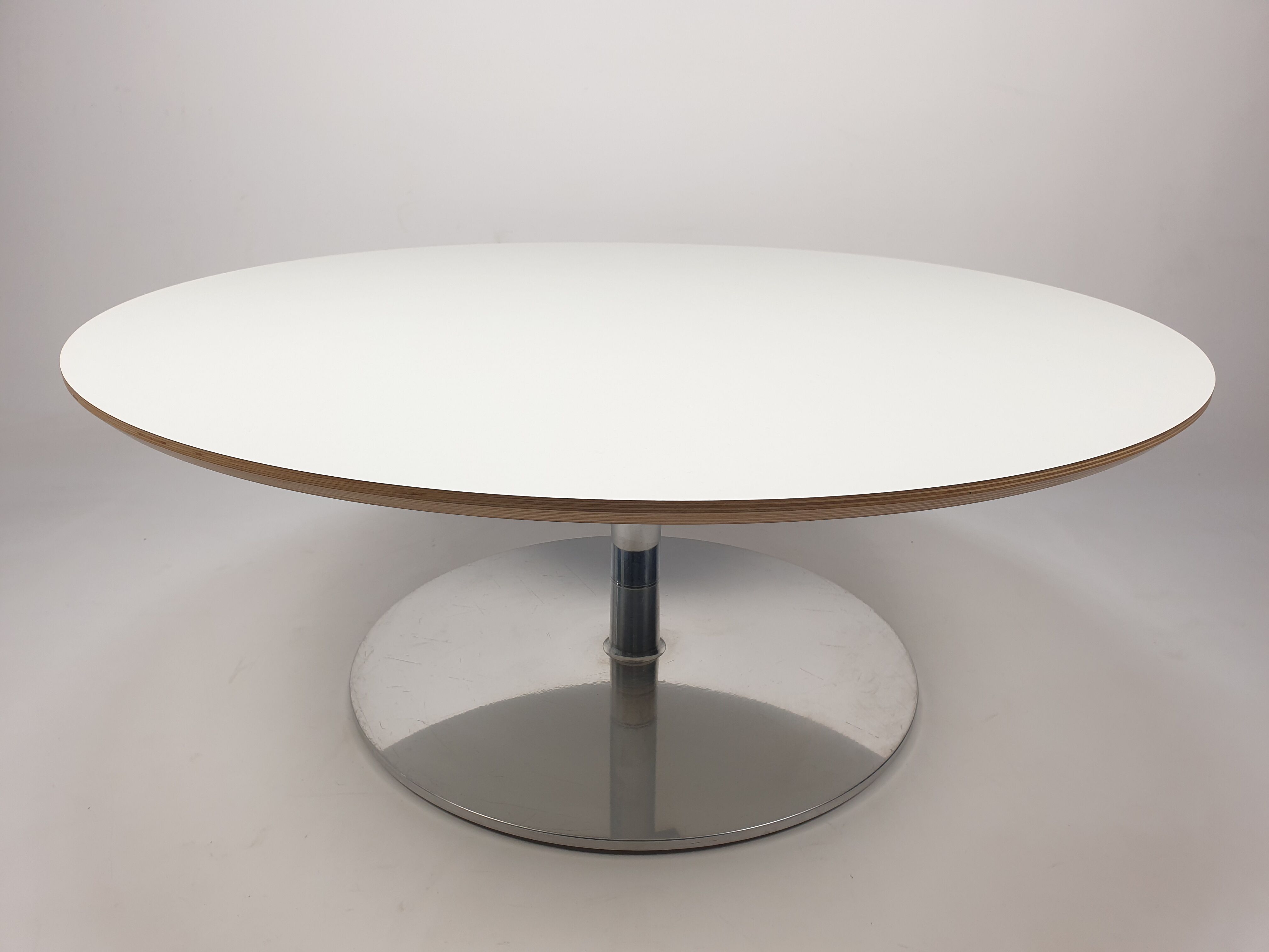 Round coffee table by Pierre Paulin for Artifort, 1990s