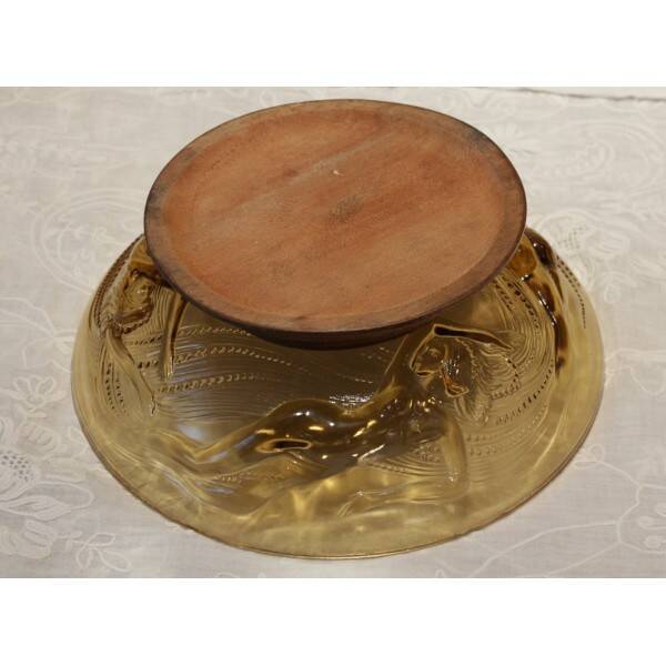 Glass coupe 'Naïades' with turned wooden Art Deco base