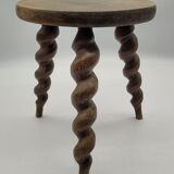 Tripod stool turned feet