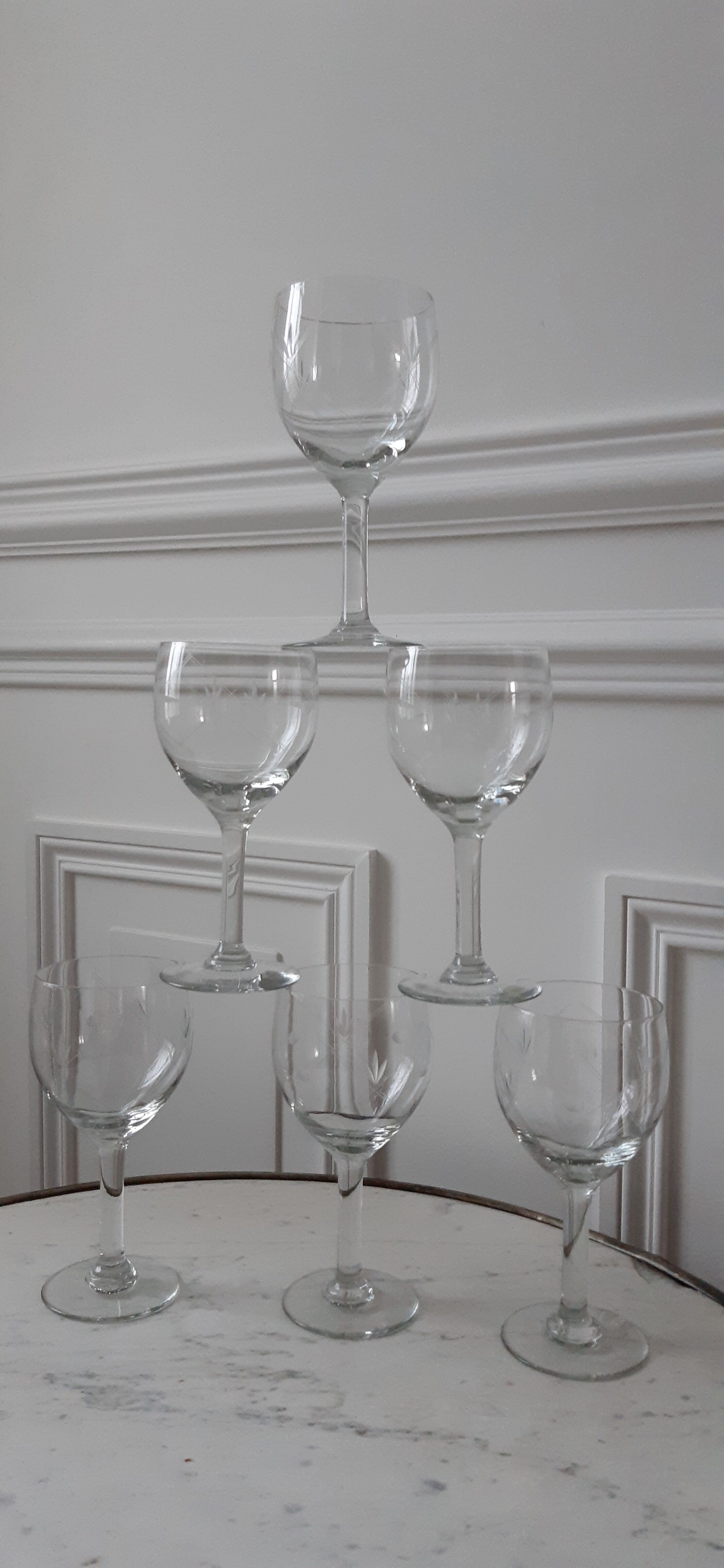 Set of 6 wine glasses / water 50 years engraved in crystal