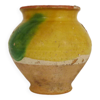 Foie gras pot in glazed yellow terracotta, south-west of France. Conservation jar. XIXth