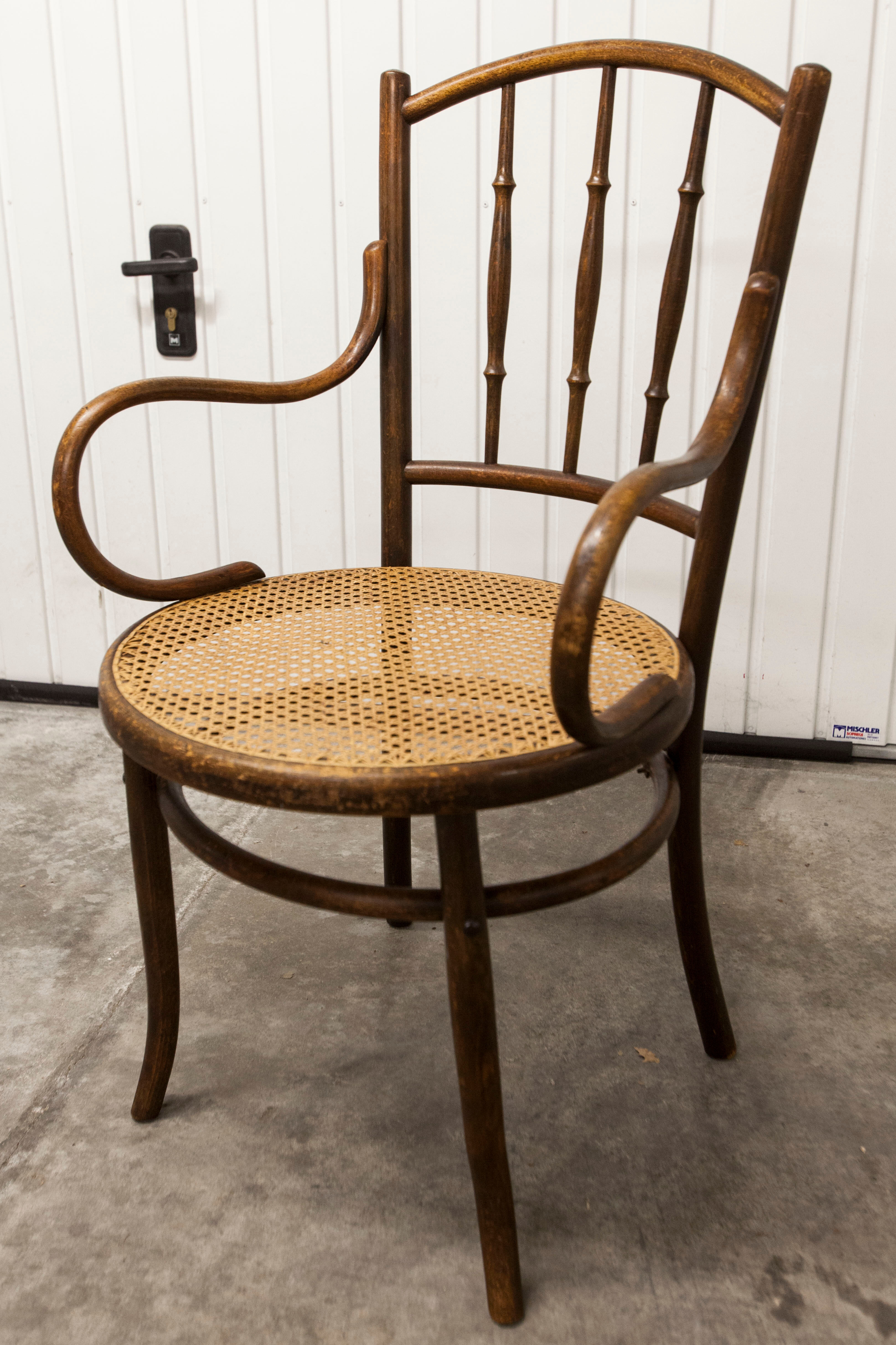 Fauteuil scandinave Fischel cannage 1900