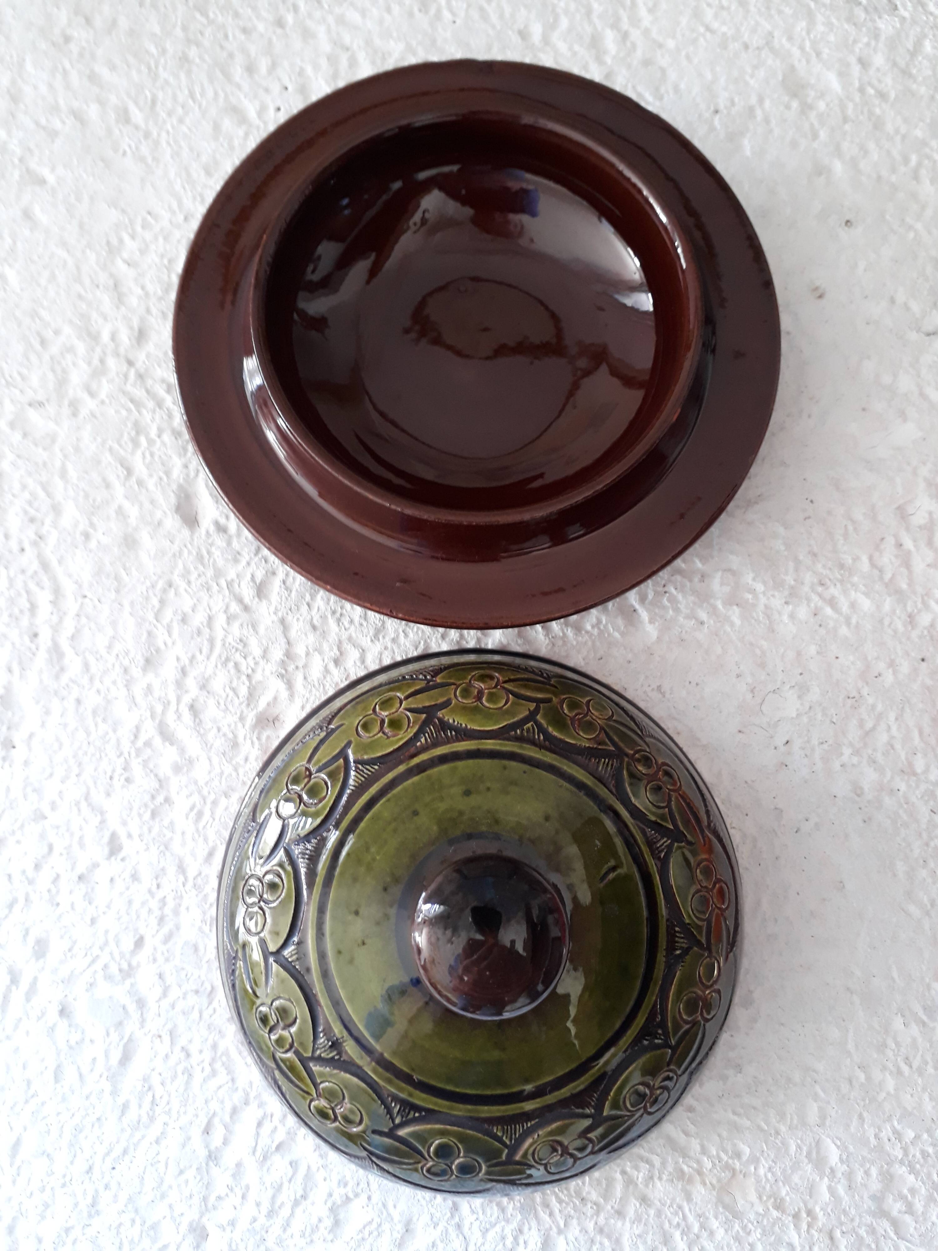 Artisanal butter dish