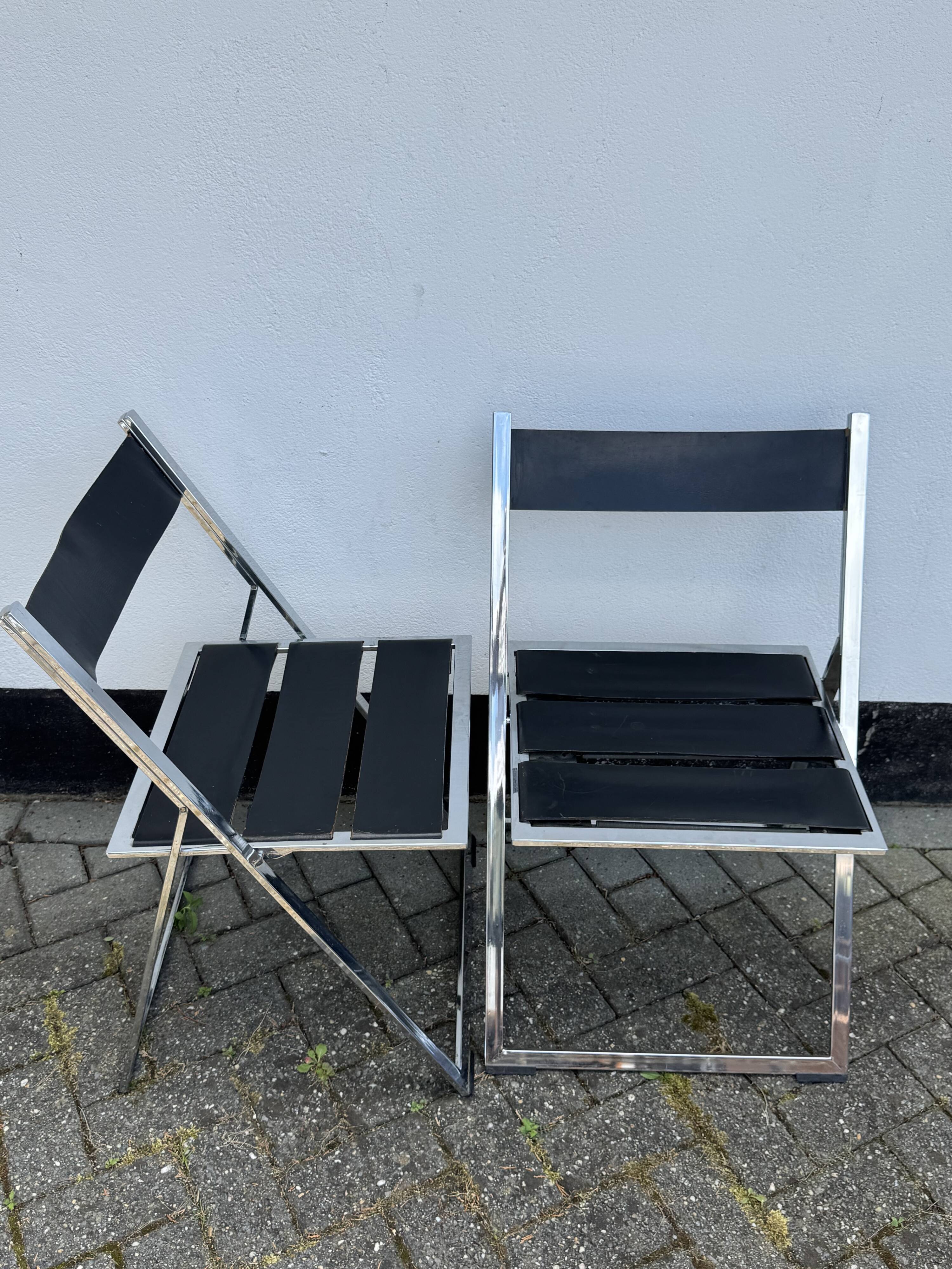 Pair of Vono Foldable Chairs by Interlubke