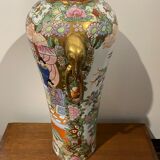 Vase en porcelaine émaillé XX siècle