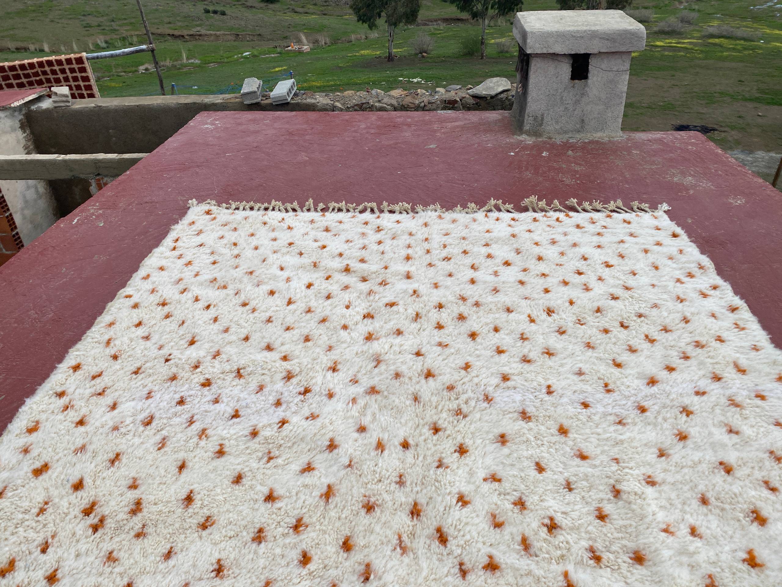 Authentic Beni Ouarain Rug 3.3x2.3M Unbleached Wool with Terracotta Patterns
