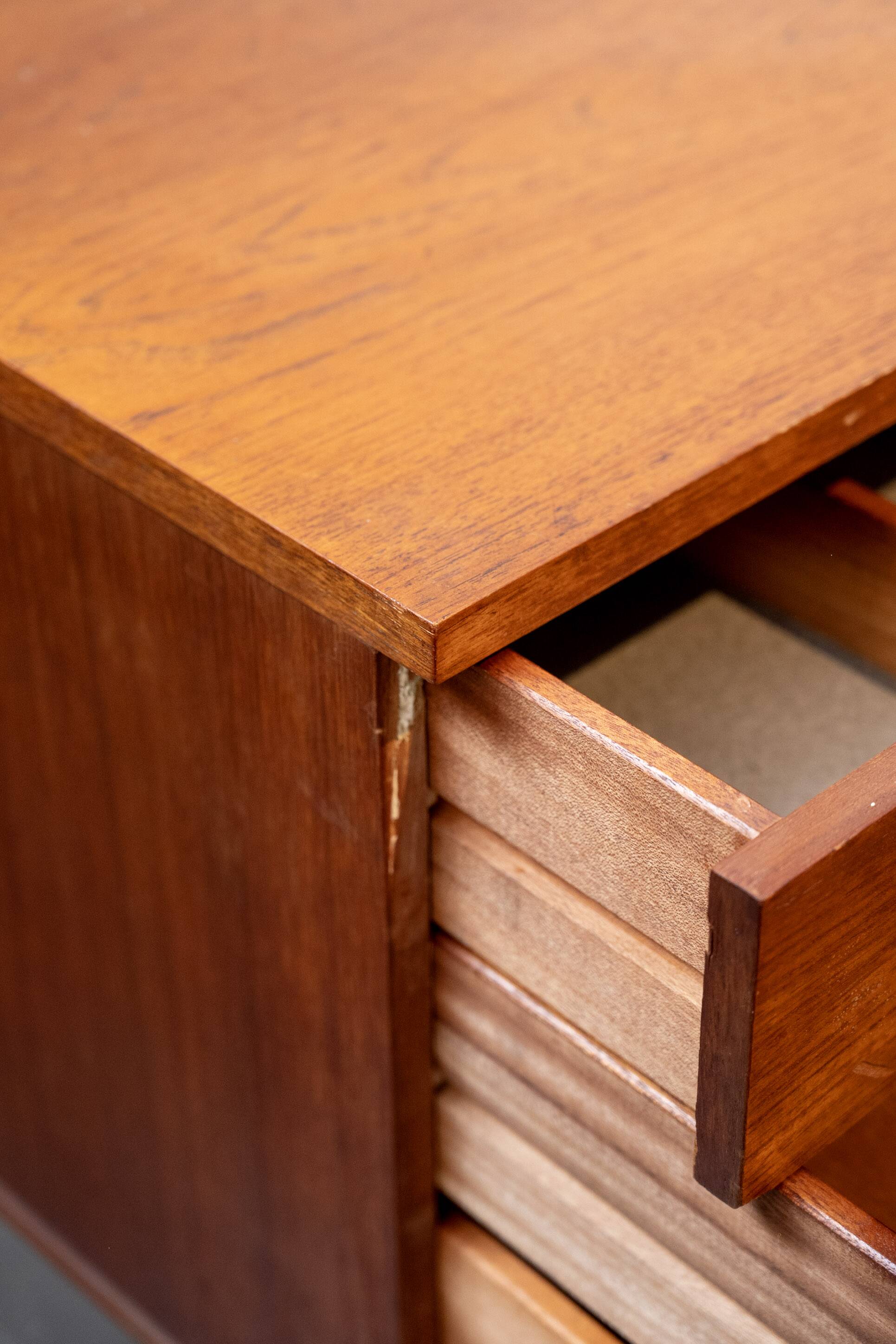 AVALON sideboard