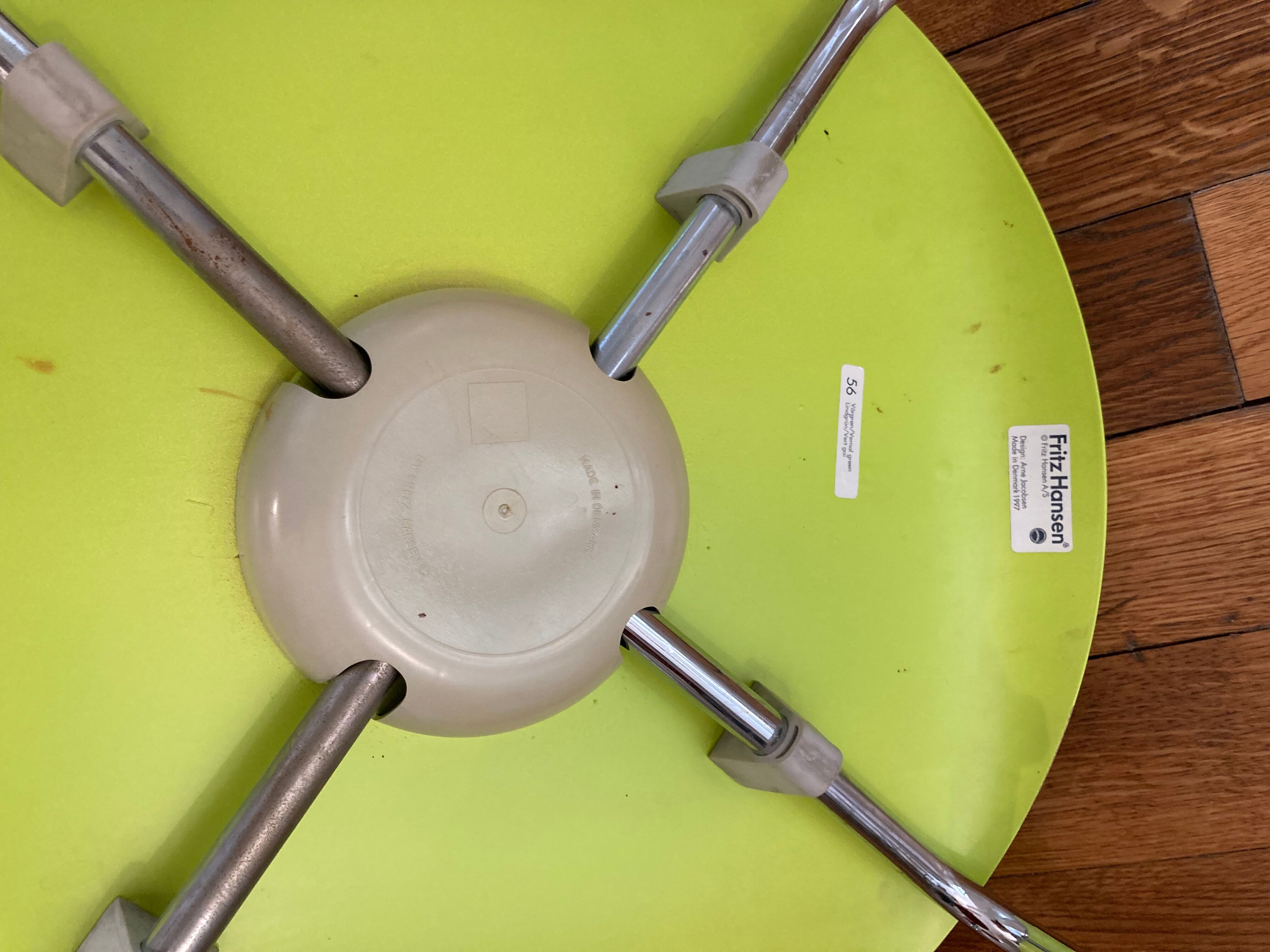 Chair Fritz Hansen / Arne Jacobsen series 7