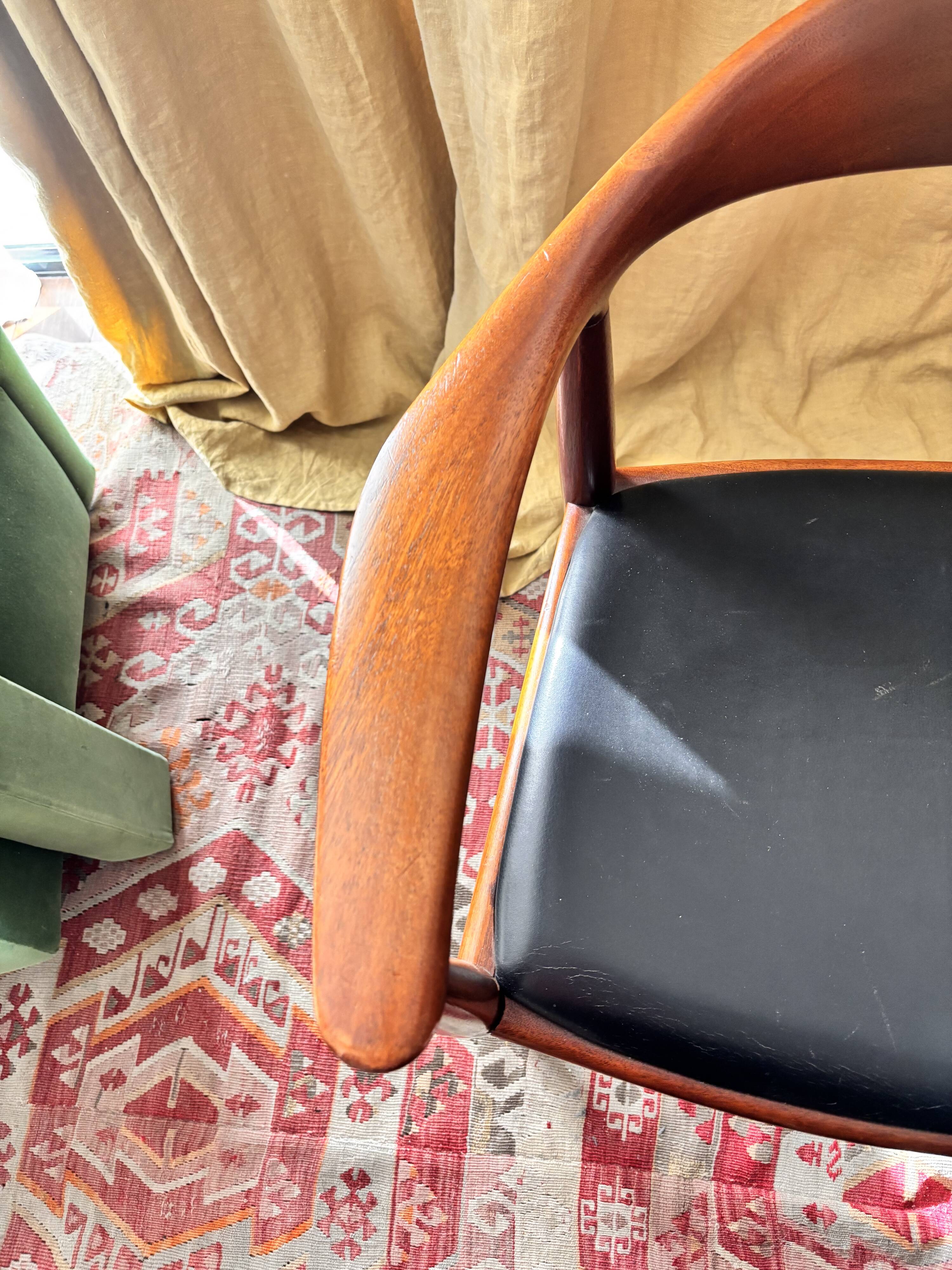 Fauteuils de HansJ.Wegner