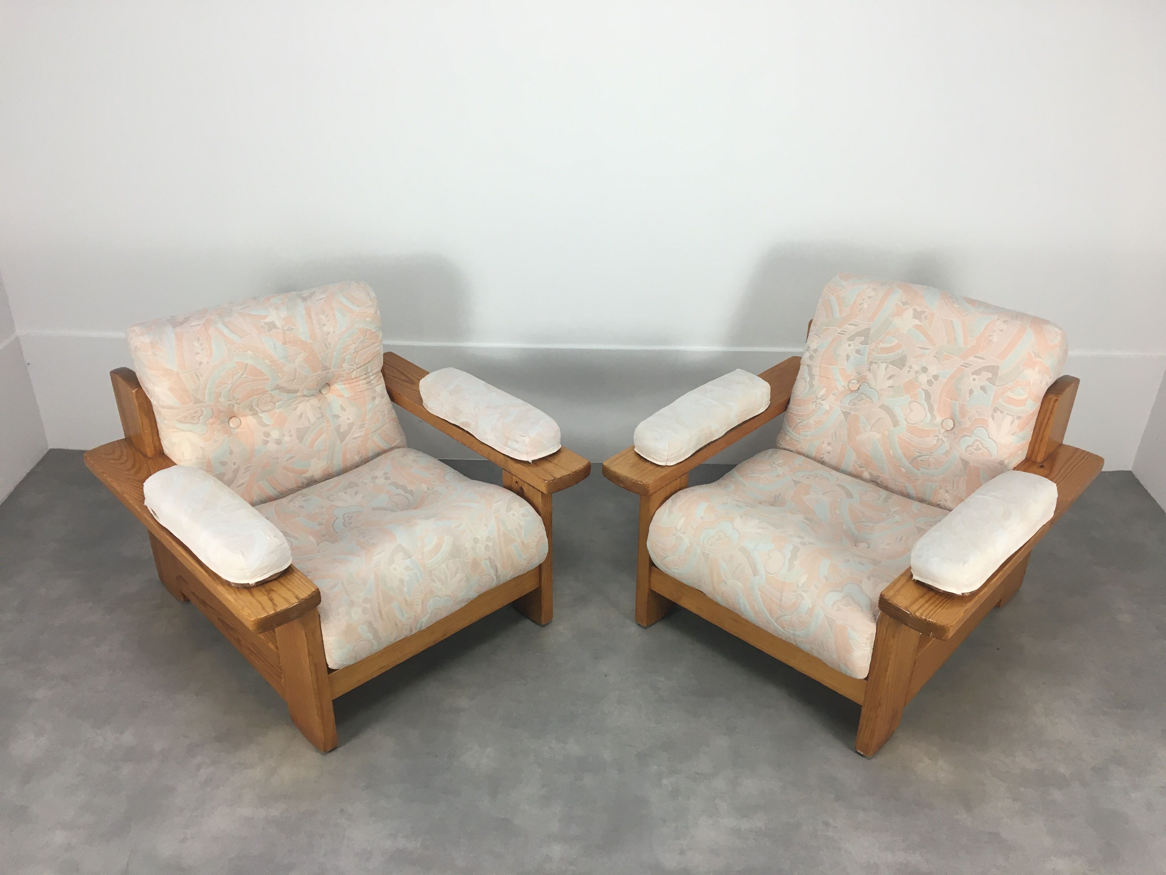 Pair of brutalist armchairs solid pine 60s-70s